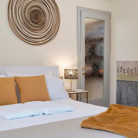 Iseo Portelle Holiday With Private Parking And Bike Storage 외부 사진