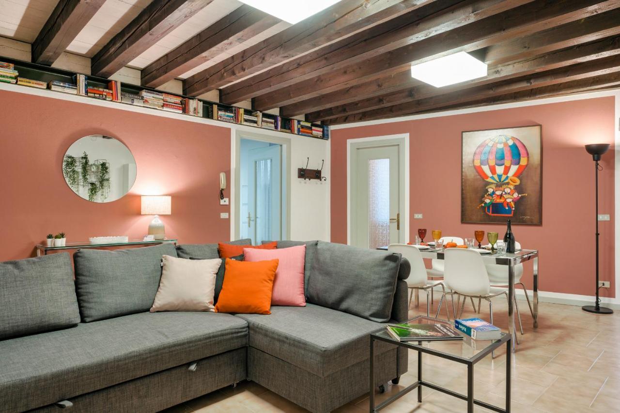 Iseo Portelle Holiday With Private Parking And Bike Storage 외부 사진
