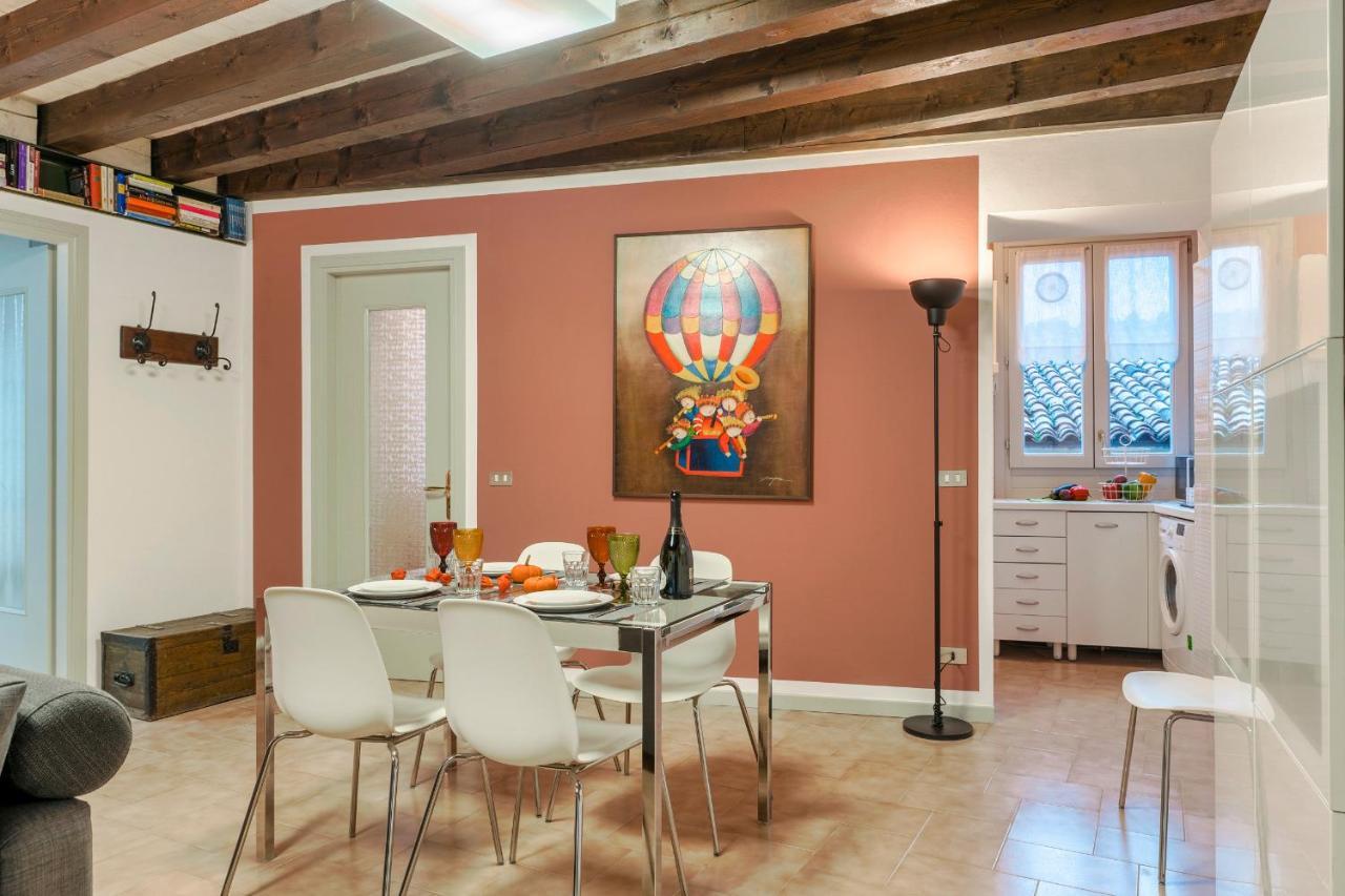 Iseo Portelle Holiday With Private Parking And Bike Storage 외부 사진
