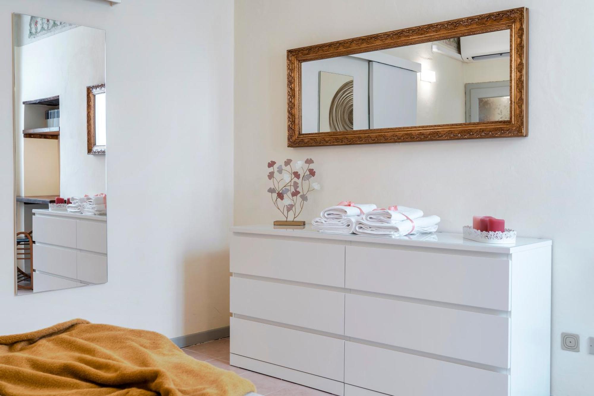 Iseo Portelle Holiday With Private Parking And Bike Storage 외부 사진
